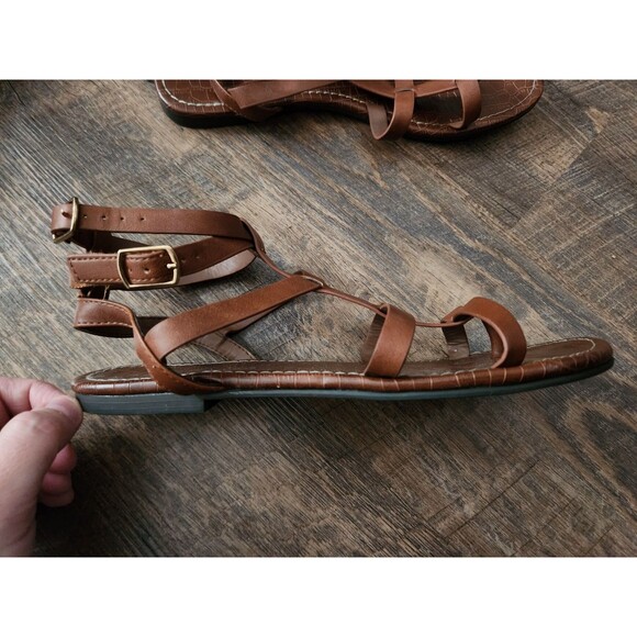 Womens 8.5 faux leather gladiator sandals - Picture 3 of 5